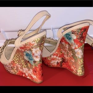 Wedge heels very cute wedge